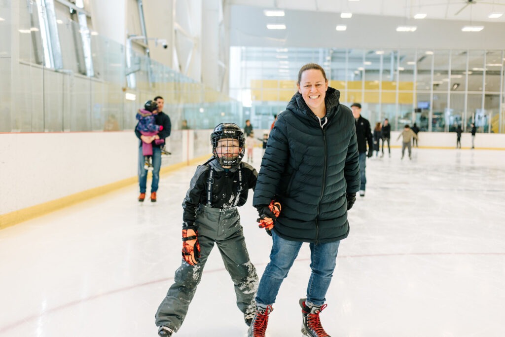 Elaine Jones Team Christmas Family Skate 2024